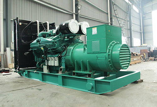 1000kw康明斯柴油發(fā)電機組發(fā)往蘇州