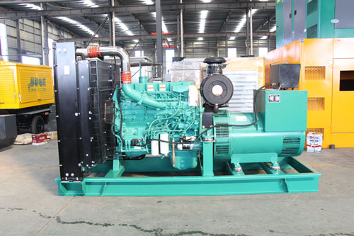 簡述康明斯發(fā)電機冷卻系統(tǒng)的組成及作用是什么